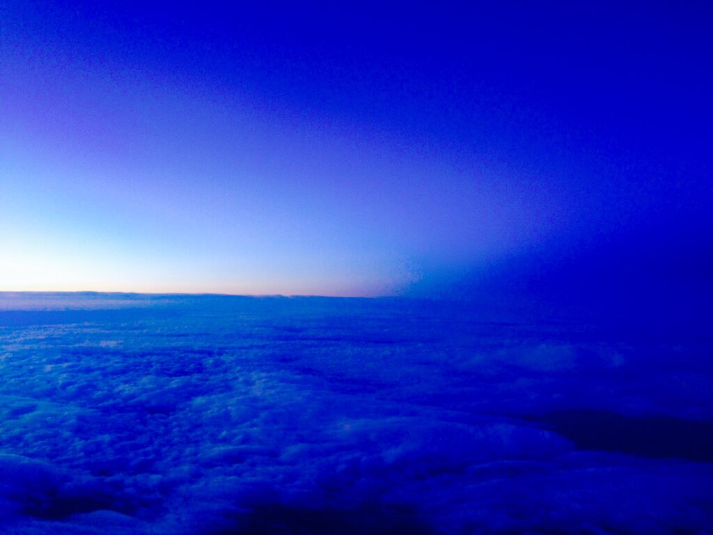 Soft blue ocean horizon with smooth gradient tones, minimalist digital art by Layne Morgan